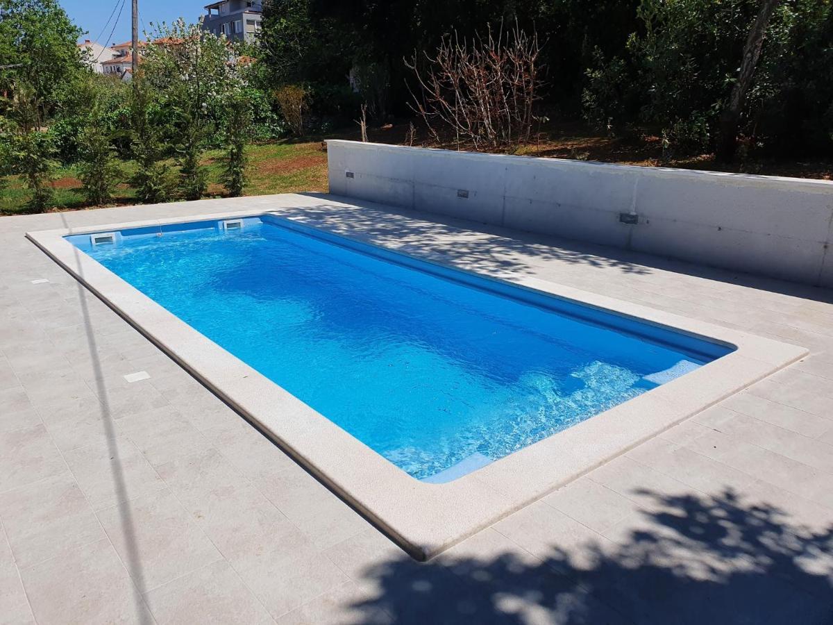Ida Villa *