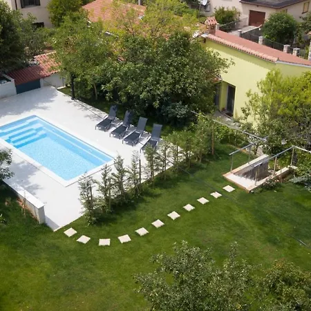 Villa Ida à Pula Extérieur photo